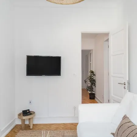 Casa Boma - Charming And Spacious - Campolide Ii