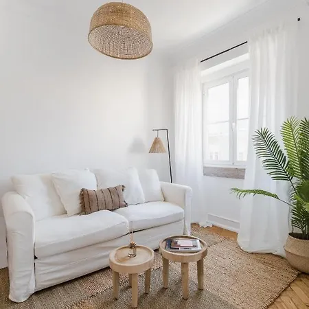 Casa Boma - Charming And Spacious - Campolide Ii Apartment *